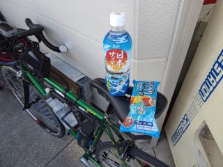 栗東のデイリーヤマザキで休憩